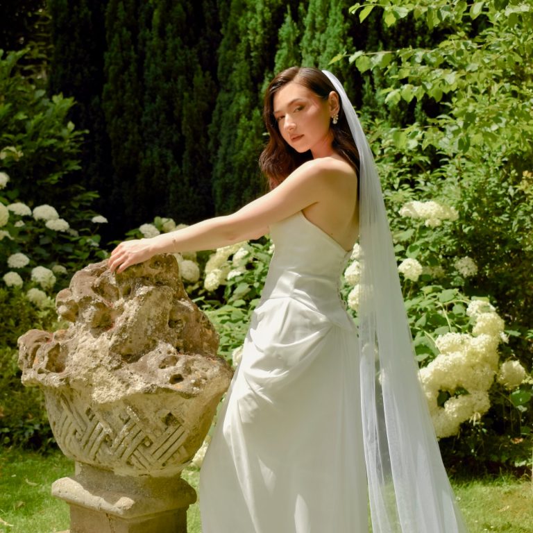 Instagram post from theweddingroom_france. This post is in position 2.