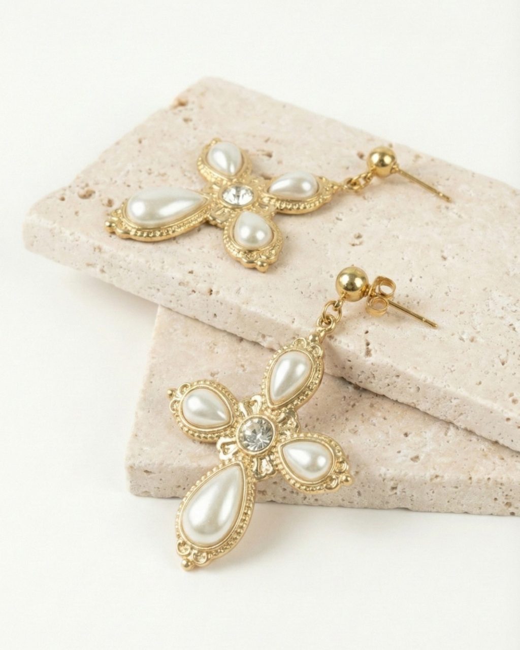 Instagram post from theweddingroom_france. This post is in position 0.