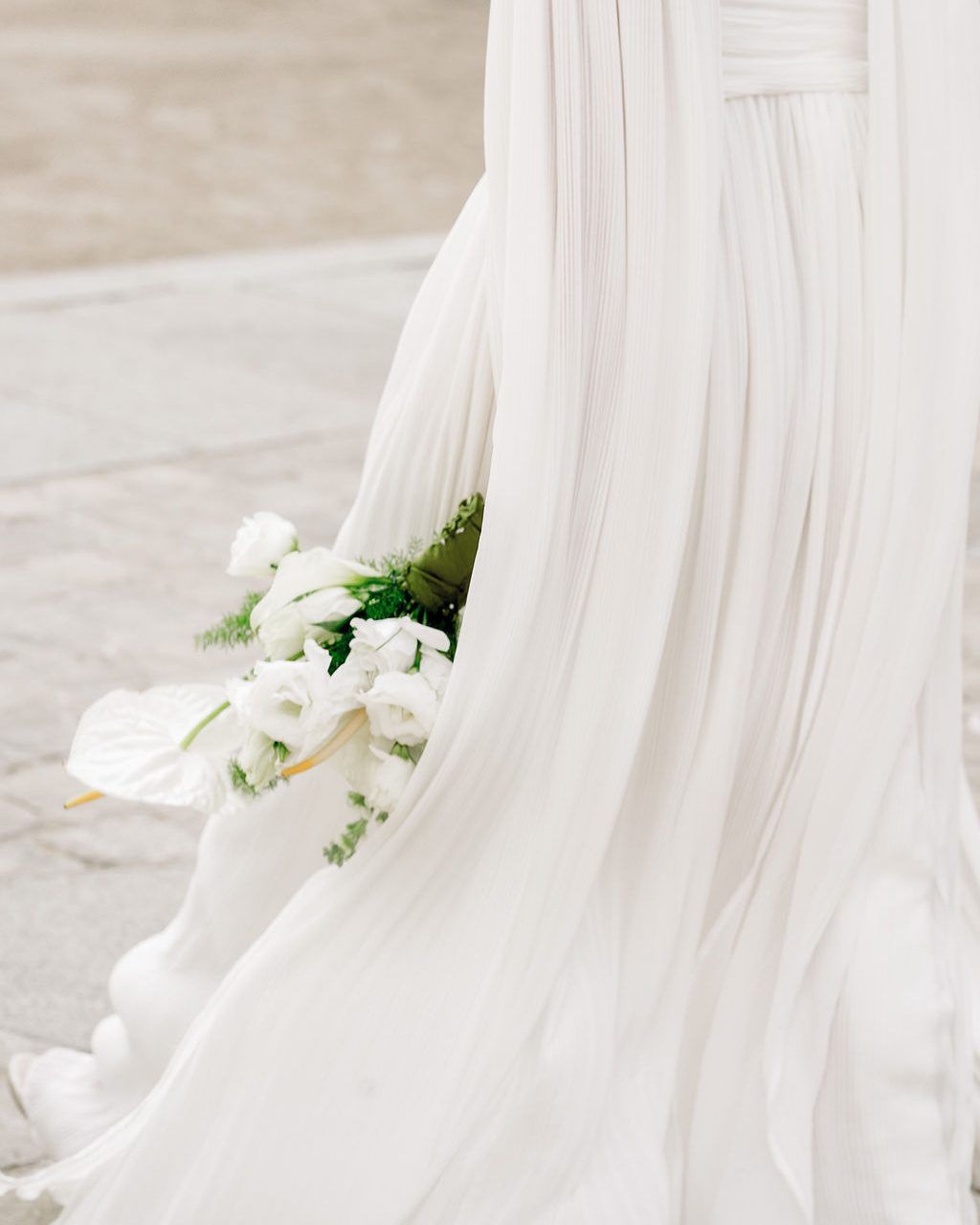 Instagram post from theweddingroom_france. This post is in position 2.