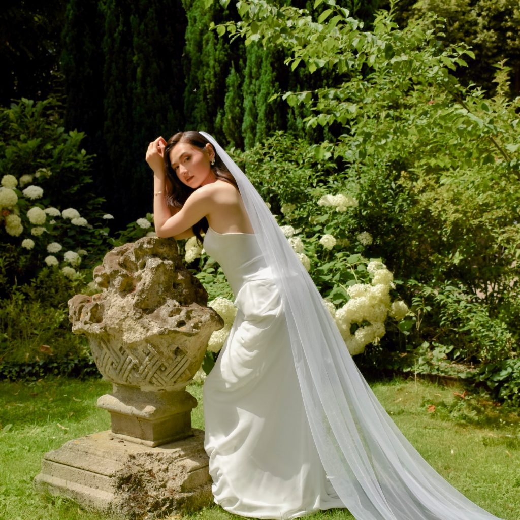 Instagram post from theweddingroom_france. This post is in position 5.