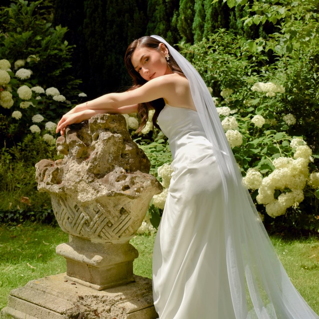 Instagram post from theweddingroom_france. This post is in position 7.