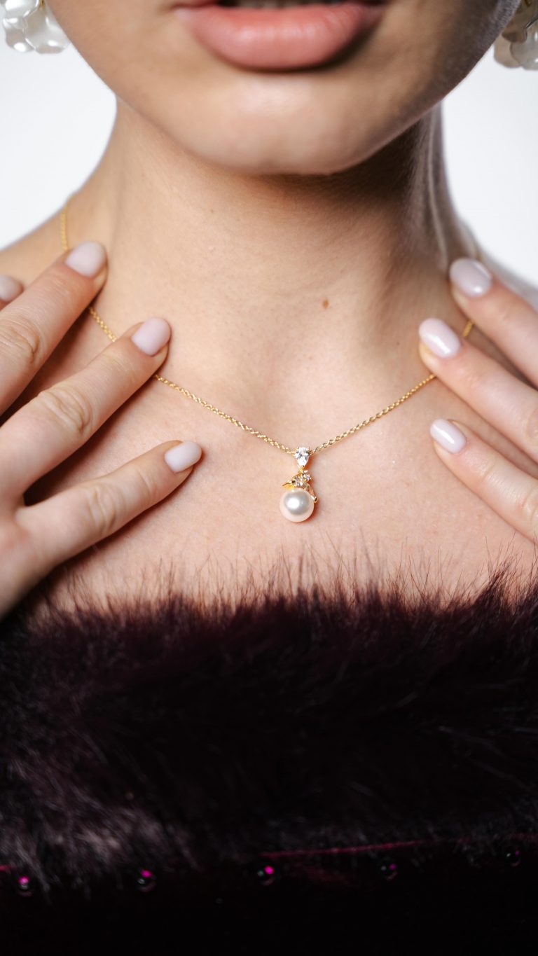 Instagram post from theweddingroom_france. This post is in position 3.