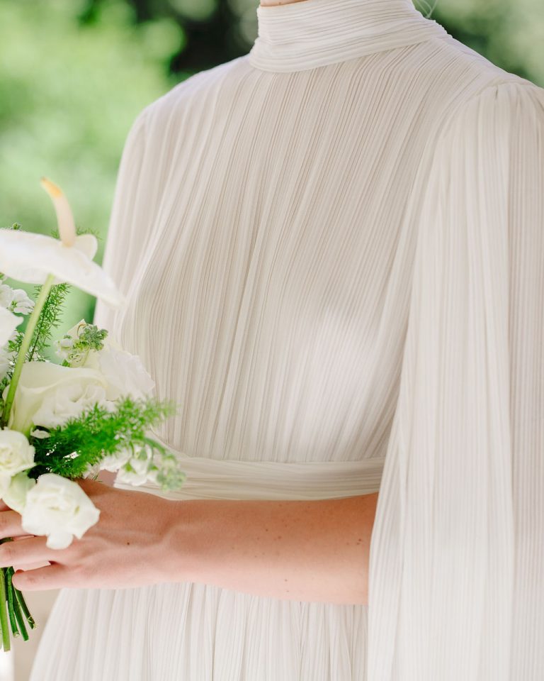 Instagram post from theweddingroom_france. This post is in position 5.